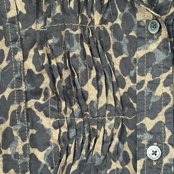 Calvin Klein Lightweight Animal Print Pleated Blouse Button Up Roll Tab Sleeve S - Picture 5 of 8
